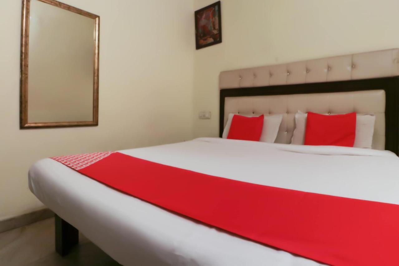 Oyo 67632 Pearl Chandigarh